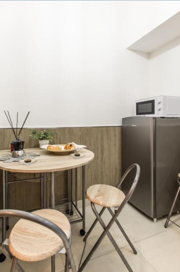 Napuletanata Apartment เนเปิลส์ ภายนอก รูปภาพ