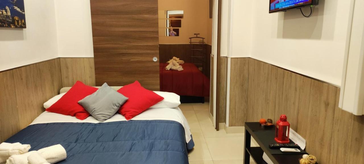 Napuletanata Apartment เนเปิลส์ ภายนอก รูปภาพ